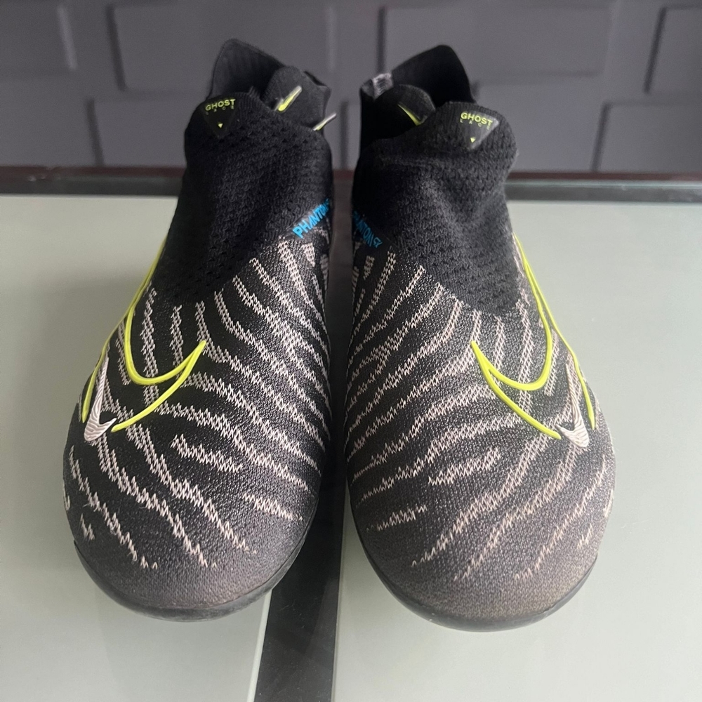NIKE GRIPKNIT PHANTOM GX ELITE DYNAMIC FIT FUSION FG SOCCER CLEATS Size 10